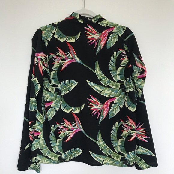 Boohoo Tropical Long Sleeve Top - Picture 3 of 5